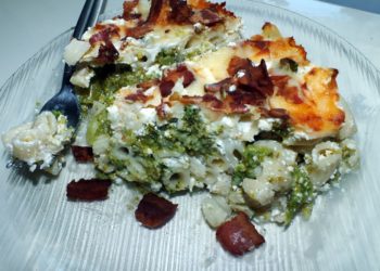 Rakott brokkoli baconnal, gyors recept