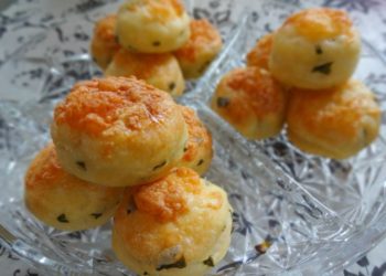 Medvehagymás pogácsa recept