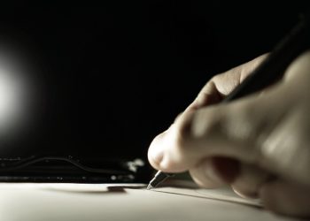 Indoklás nélküli felmondás 2021