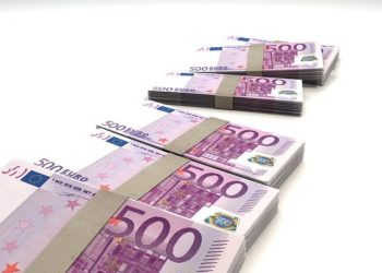 NAV 2021. júniustól szigorúan ellenőrzi a készpénz behozatalt